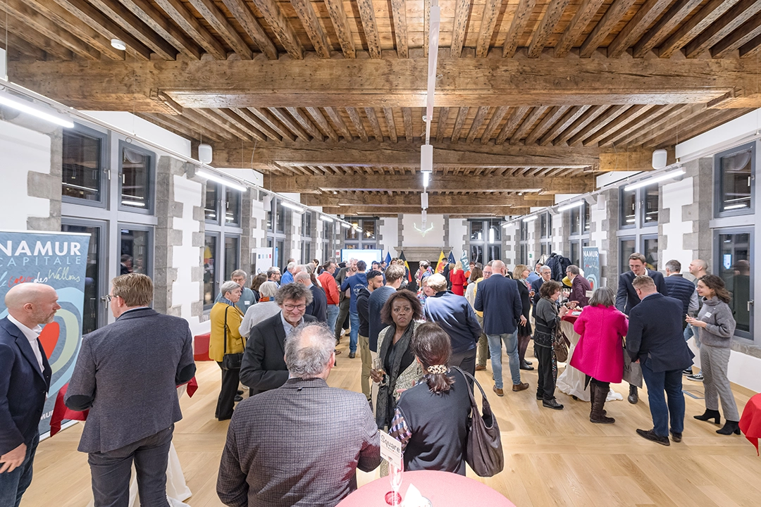 SquarebyNEW-Halle-alChair-14